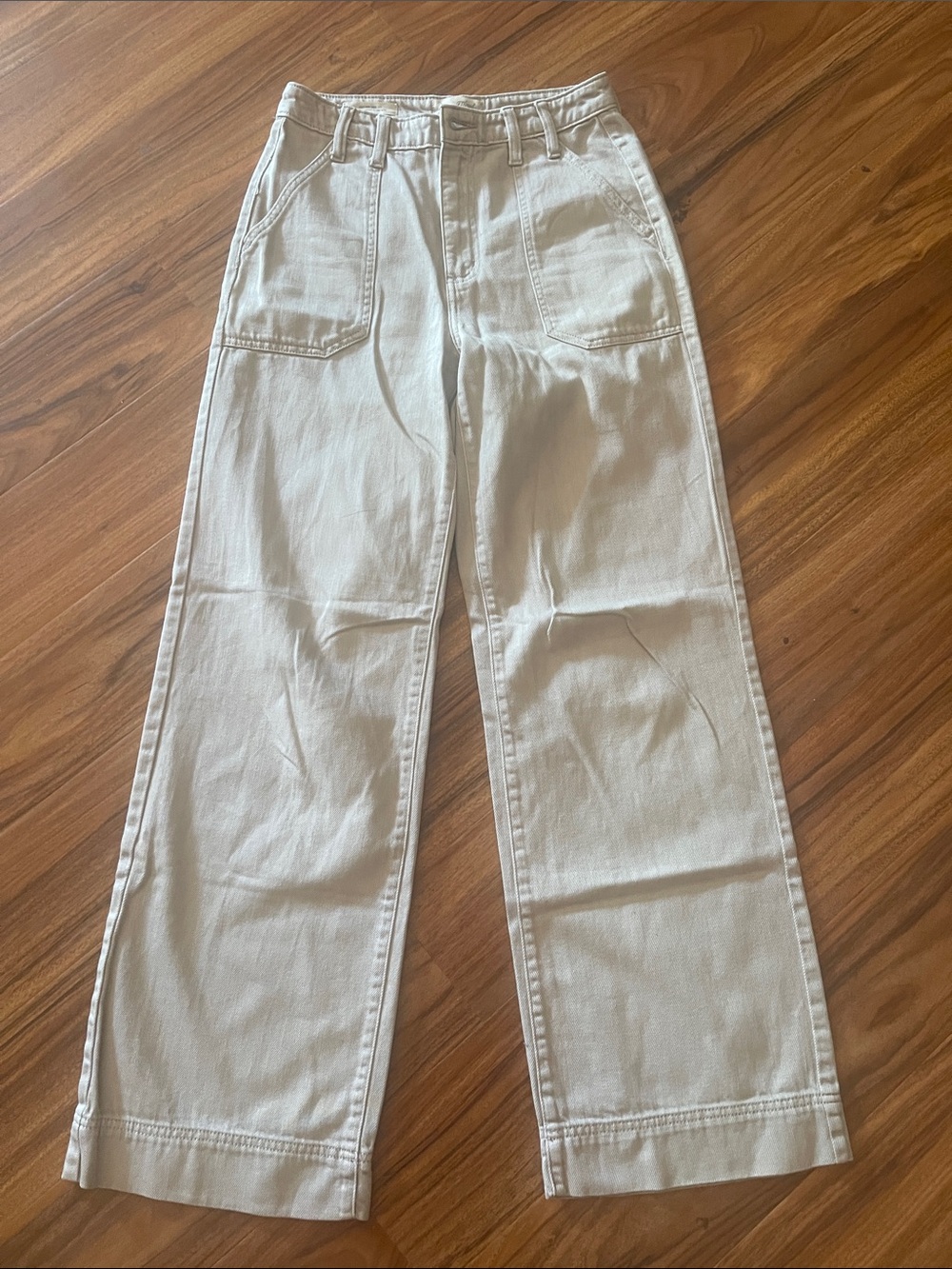 Universal Thread Off-White Wide-Leg High-Rise Jeans